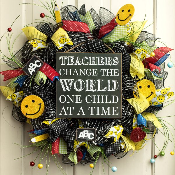 10  Square Wooden Sign: Teachers Change The World Online now